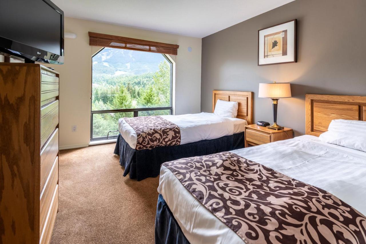 The Ironwood On Blueberry Hill Apartment