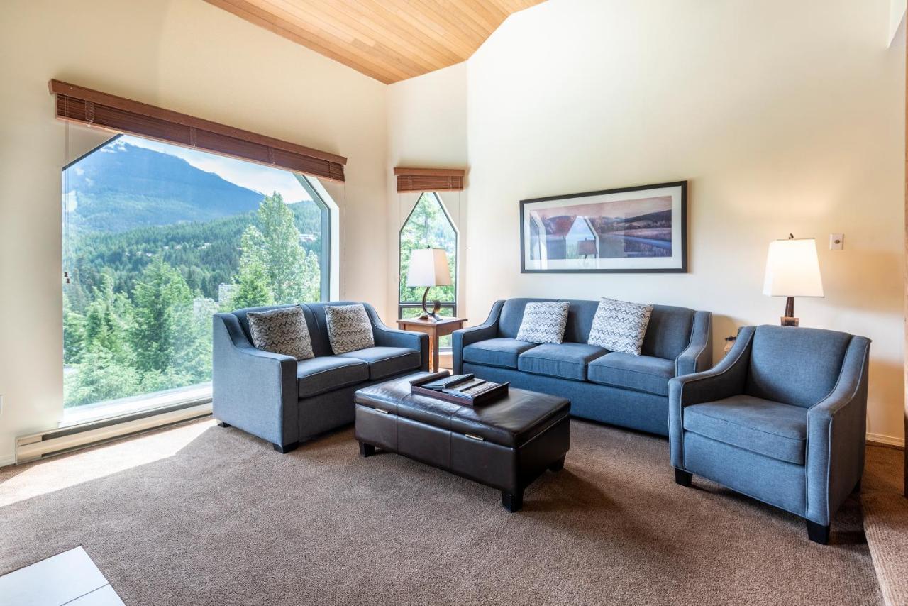 The Ironwood On Blueberry Hill Apartment Whistler